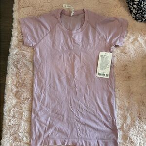 lululemon athletica Light Purple Short Sleeve Tee